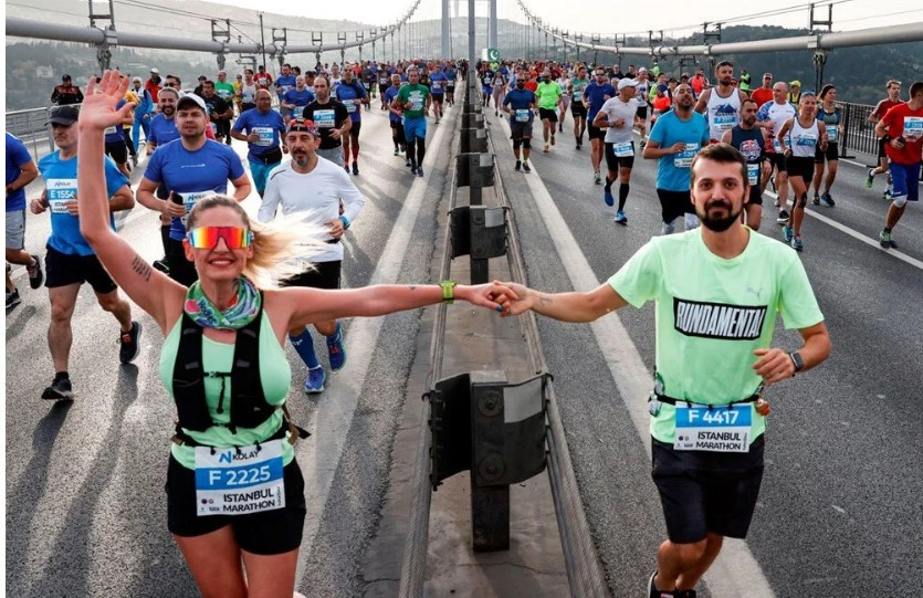 44. İstanbul Maratonu'ndan ilginç kareler