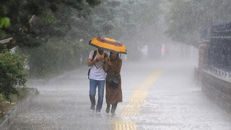 Meteoroloji'den kuvvetli sağanak ve kar uyarısı!