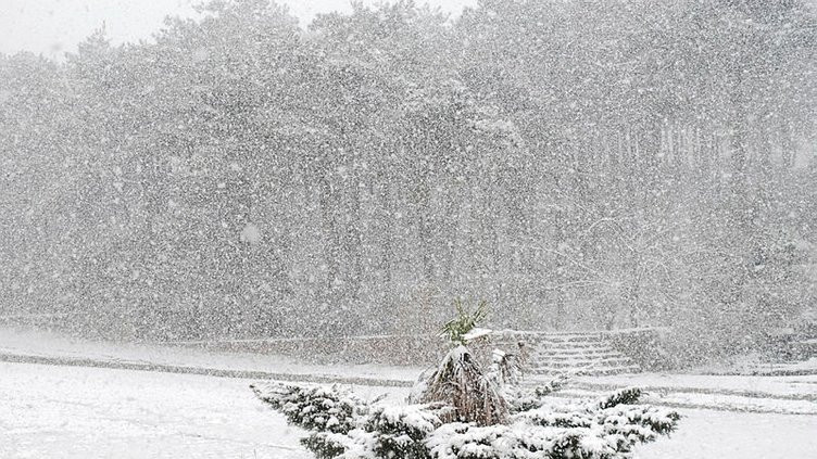 Meteoroloji'den kuvvetli sağanak ve kar uyarısı!