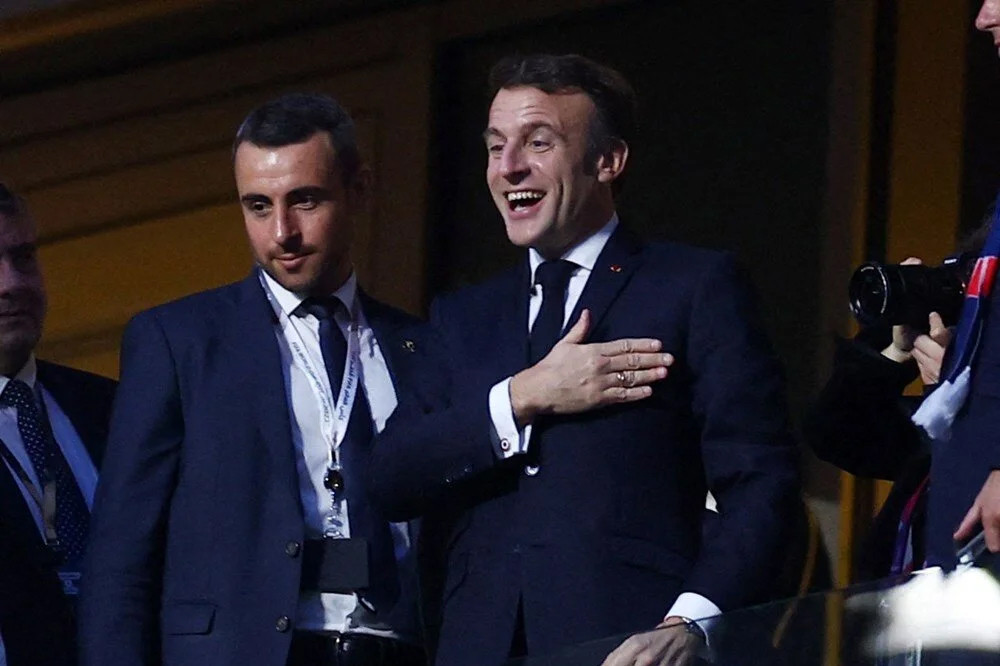 Fransa Cumhurbaşkanı Macron alay konusu oldu!