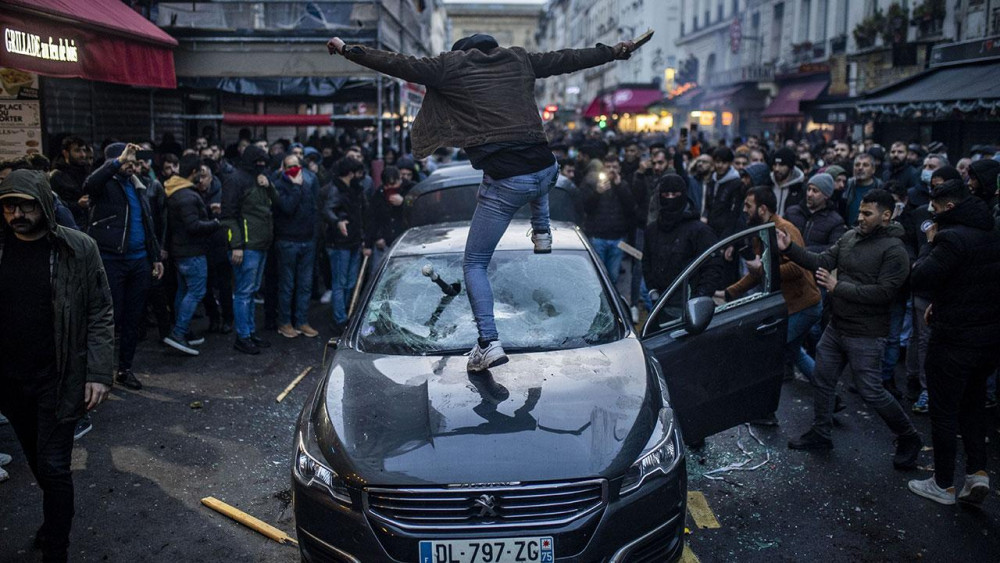 Paris'te ölenler PKK'lı çıktı