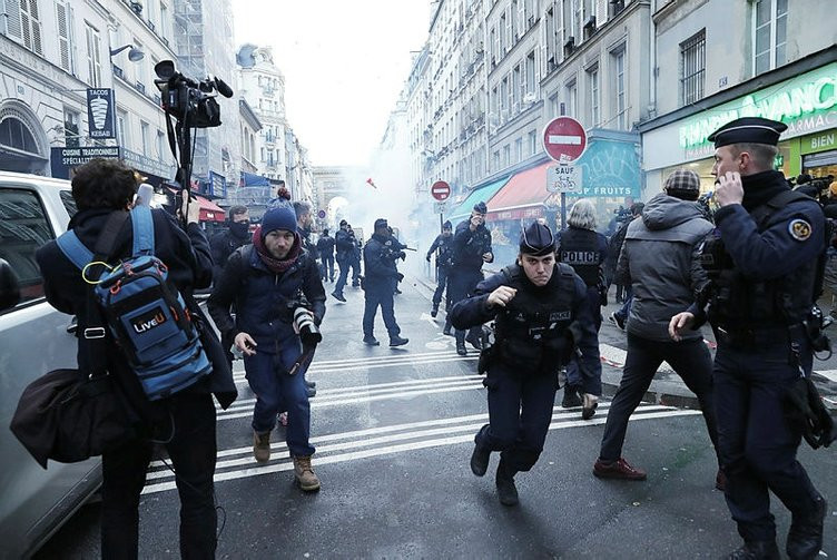 Paris'te ölenler PKK'lı çıktı