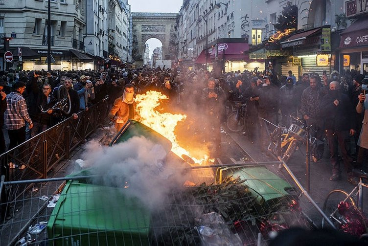 Paris'te ölenler PKK'lı çıktı