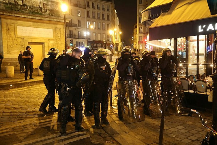 Paris'te ölenler PKK'lı çıktı