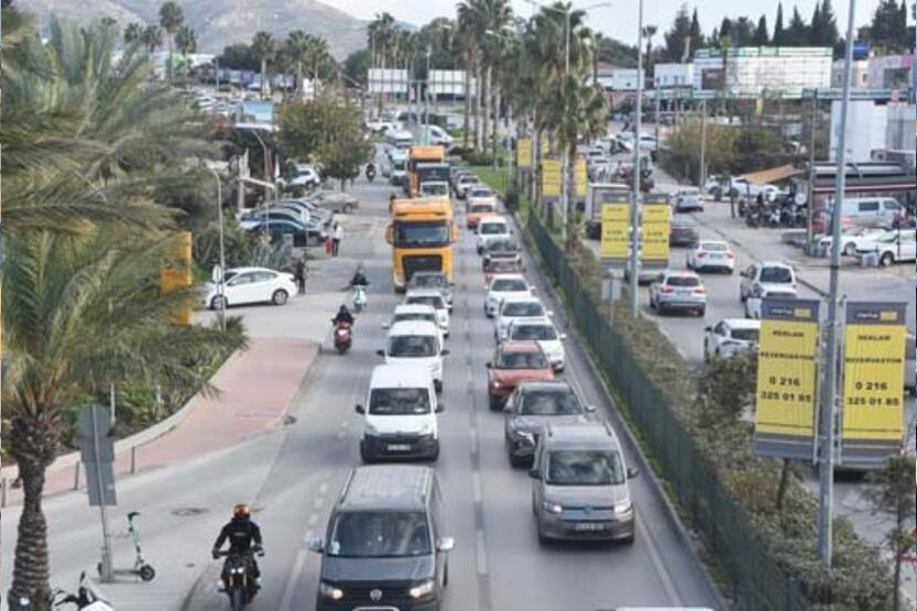 Binlerce araç giriş yaptı: Bodrum'da yılbaşı hareketliliği!