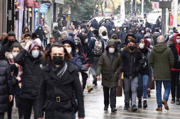 Hastanelerde yoğunluk artıyor! Maske geri mi dönüyor?