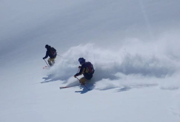 Kaçkar Dağları'nda 'heliski' heyecanı sürüyor