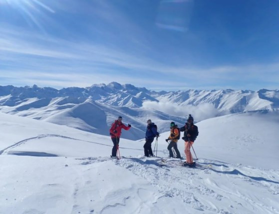 Kaçkar Dağları'nda 'heliski' heyecanı sürüyor