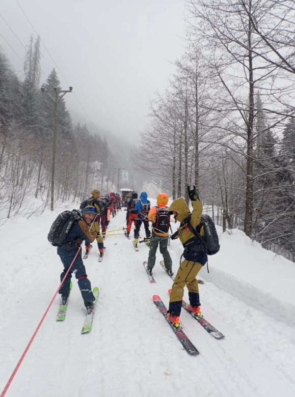 Kaçkar Dağları'nda 'heliski' heyecanı sürüyor