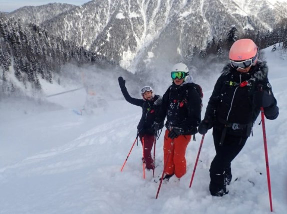 Kaçkar Dağları'nda 'heliski' heyecanı sürüyor