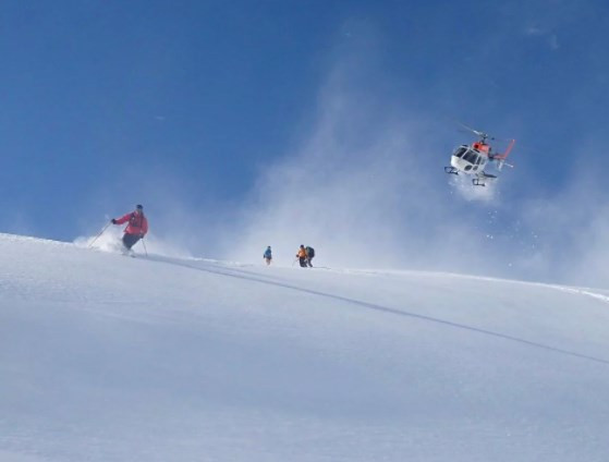 Kaçkar Dağları'nda 'heliski' heyecanı sürüyor