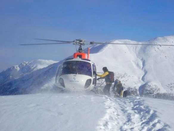 Kaçkar Dağları'nda 'heliski' heyecanı sürüyor