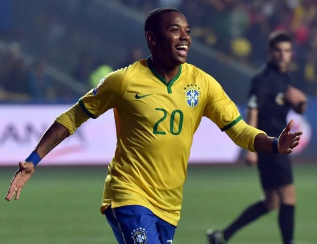 Brezilyalı futbolcu Robinho için 'yakalama emri' talebi 