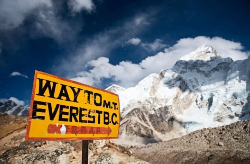 80 Kat hızlı eriyor! Everest Dağı’nda son 25 yılda 2 bin yıllık buz kaybedildi