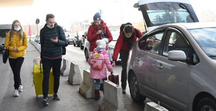 Ülkeyi terk eden edene: Rusya'dan büyük göç!