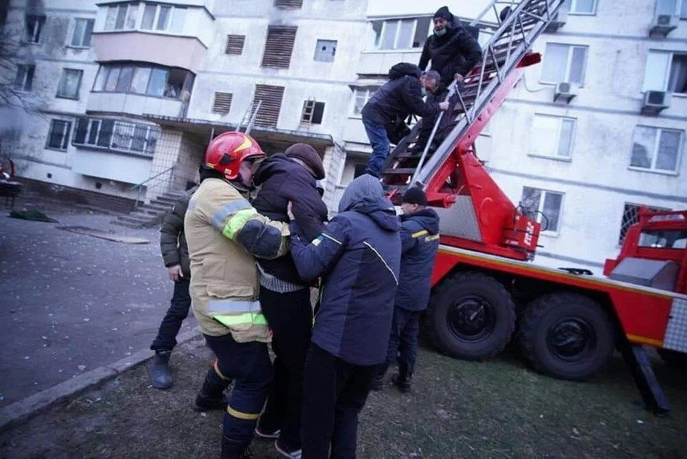 Kiev'de saldırıda bir apartman daha ağır hasar gördü!