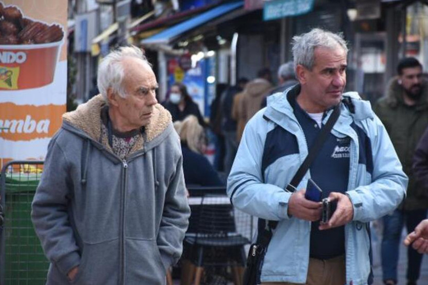 'Kısıtlamalar gevşedi' deyip kötü haberi böyle duyurdu!