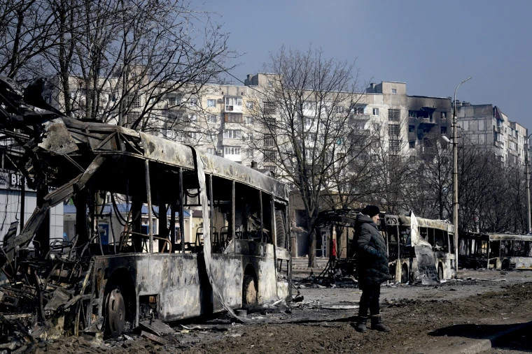 Kızılhaç açıkladı: Harabeye dönen Mariupol'e erişim yok!