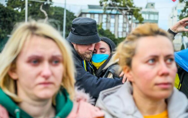 Yer: Antalya... Ukraynalılardan savaş protestosu!