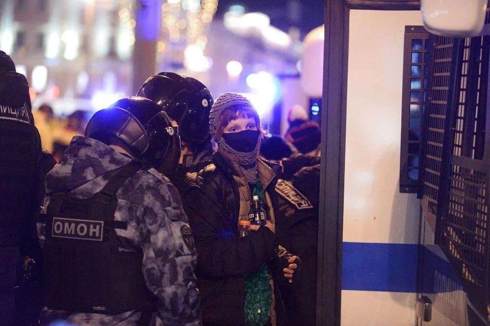 Savaş karşıtı protesto: Rusya'da 3 bin 500 kişiye gözaltı!