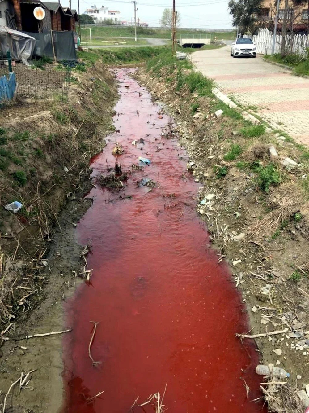 Marmara Denizi'ne karıştı: Dereye atık için rekor ceza!