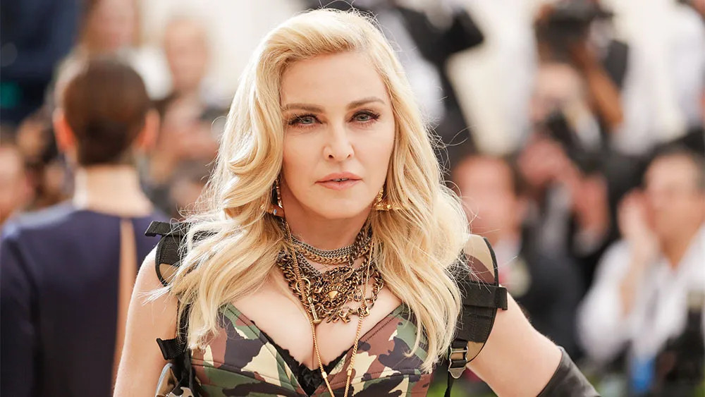 Daha geçen sene almıştı: Madonna görülmemiş karla evini satıyor!