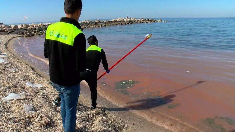 Karadeniz'in rengi kızıla döndü