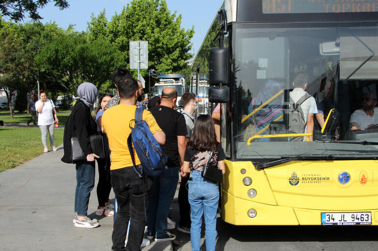 Toplu taşımada yeni dönem: Maskesiz ilk gün!