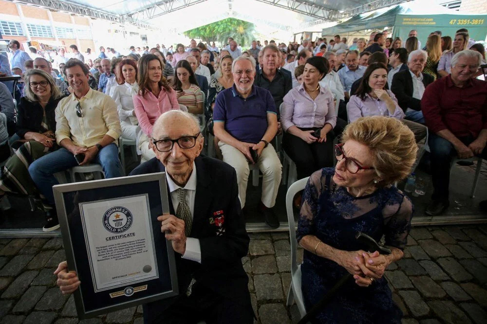 En uzun kariyer rekoru: 84 yıl aynı şirkette çalışıyor!