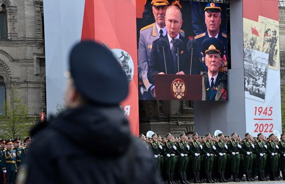 Putin'den Zafer Günü'nde dünyaya mesajlar: Batı bizi dinlemedi!