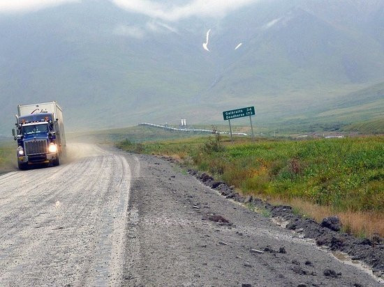 Israrla geçmeye çalışıyorlar: Dünyanın en tehlikeli yolu!