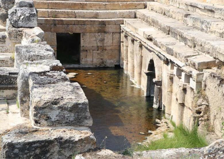 Gizemi 2013'te çözüldü: 'Hades'in Cehennem Kapısı turizme açıldı!