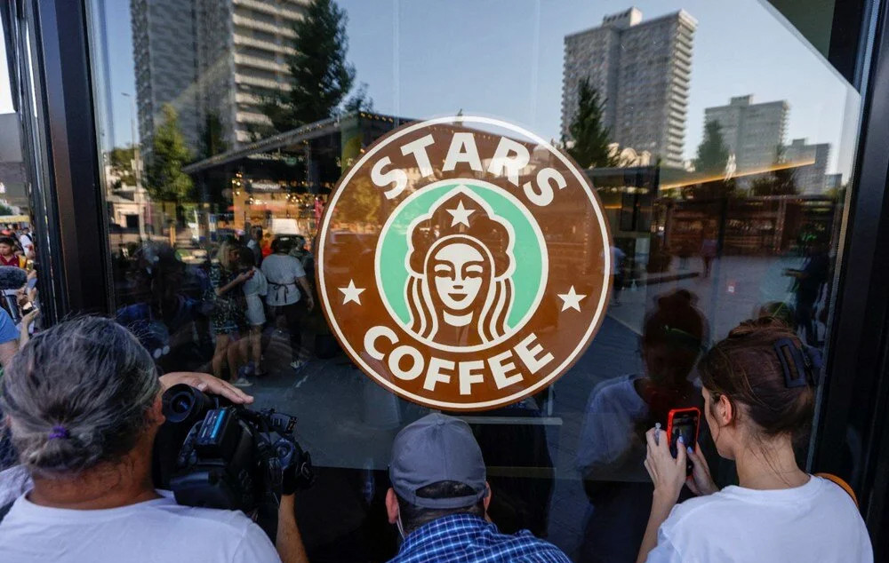 Logoda değişiklik: Starbucks Rusya'da 'Stars Coffee' oldu!