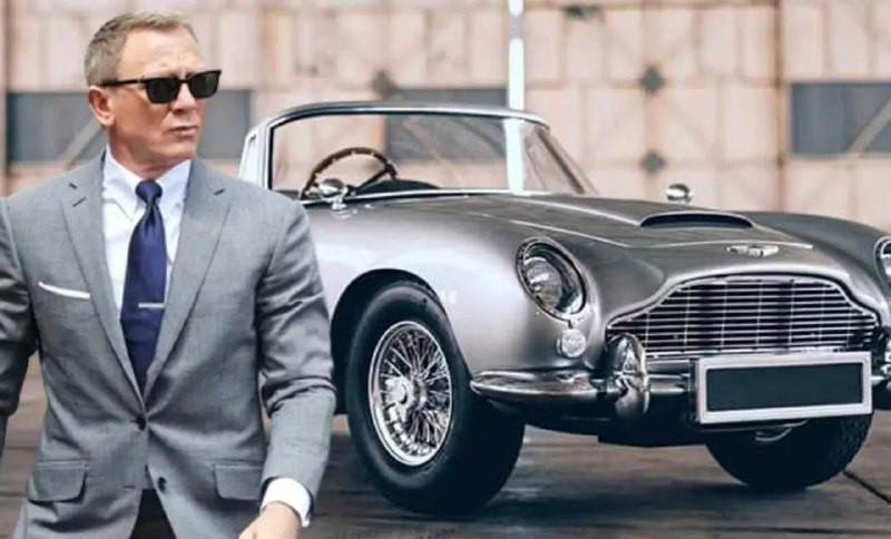 James Bond'un efsane otomobili açık artırmaya çıkıyor!