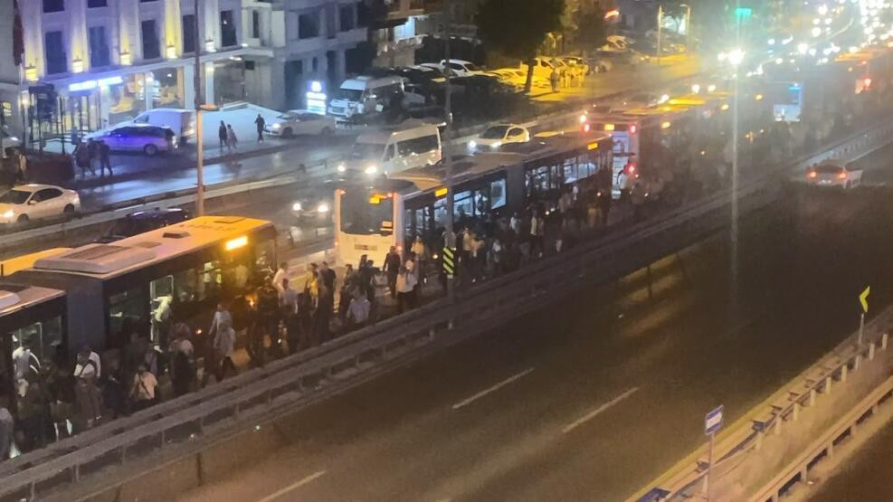 İmamoğlu gece yarısı özür diledi!