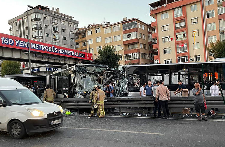 İmamoğlu gece yarısı özür diledi!