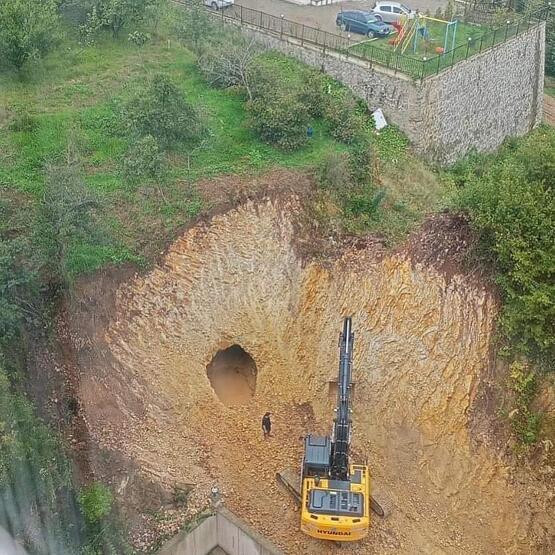 Yol yapım çalışması sırasında ortaya çıktı!