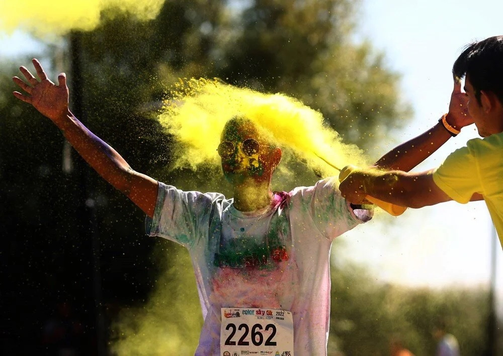 Ankara'da binler, Color Sky 5K Renkli Koşu Festivali için koştu