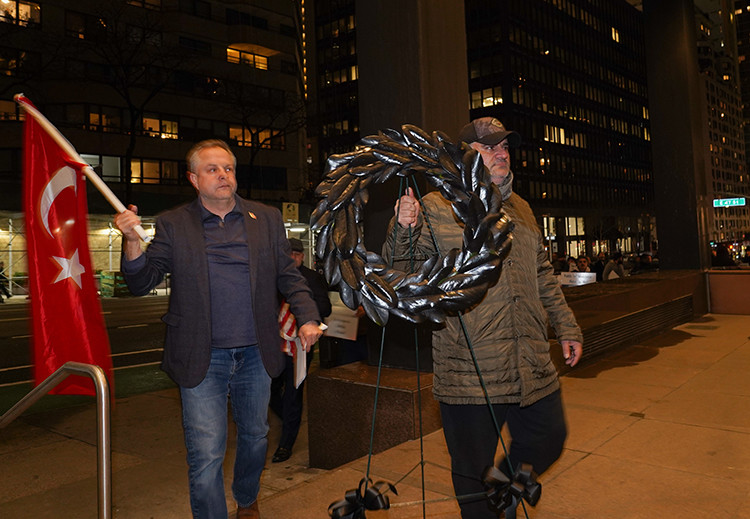 New York'ta, Kur'an-ı Kerim'in yakılmasını protesto ettiler