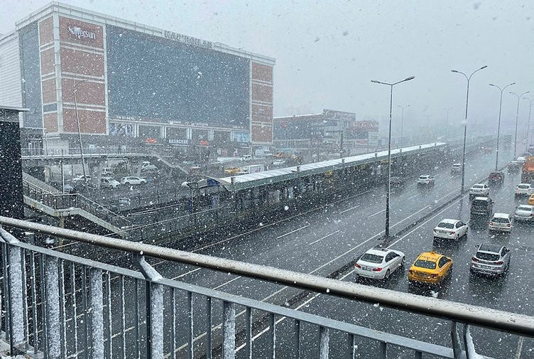 16 ilde etkili olacak: Beklenen kar yağışı geliyor!