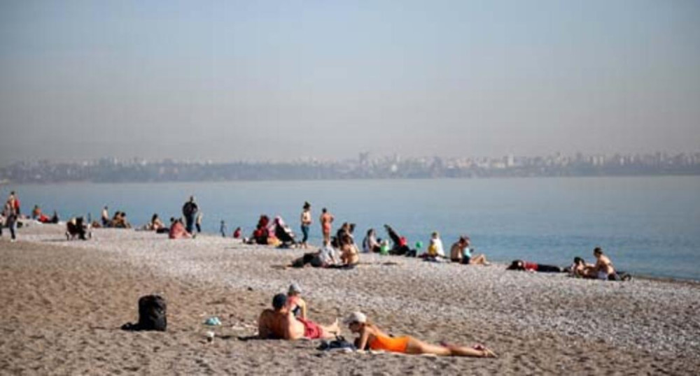 Fotoğraflar bugün çekildi: Ocak ayında deniz keyfi!