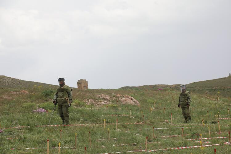 Hendekler, kuleler, yüzlerce personel... İşte beton sınır!