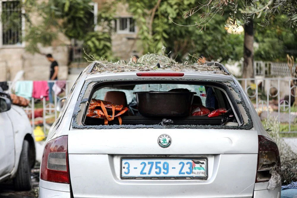 İsrail'in vurduğu hastaneden dehşet verici görüntüler!