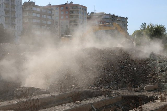 Galeria Sitesi davası başladı: Müteahhidin ifadesi şaşkına çevirdi!