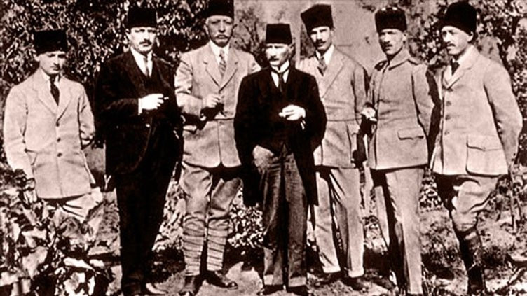 Mustafa Kemal Atatürk'ün portresi: İşte Ata'nın gençlere son selamı...