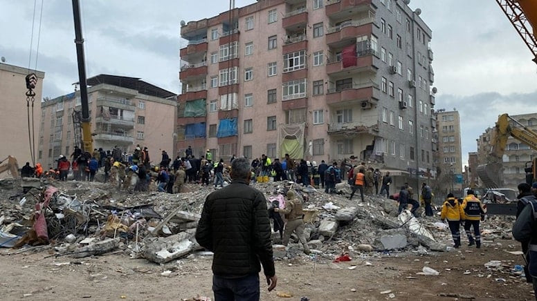 60 kişiye mezar olan binayla ilgili acı rapor!