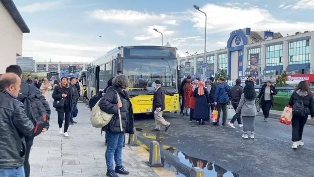 İstanbul’da metro hattında bakım çalışması 