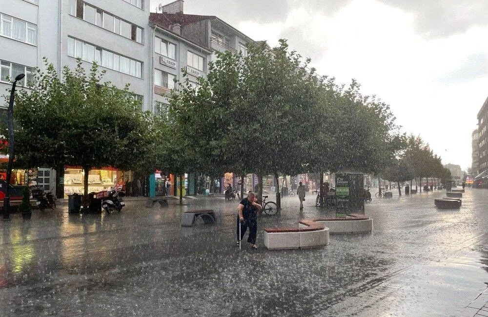 Yeni haftada hava nasıl olacak? Meteoroloji'den uyarı!