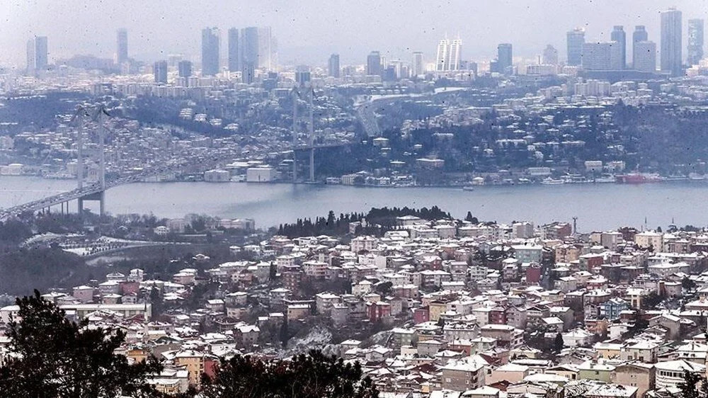 İstanbul'da sıcaklık düşüyor: Kar alarmı!