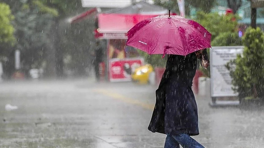 İstanbul'da sıcaklık düşüyor: Kar alarmı!